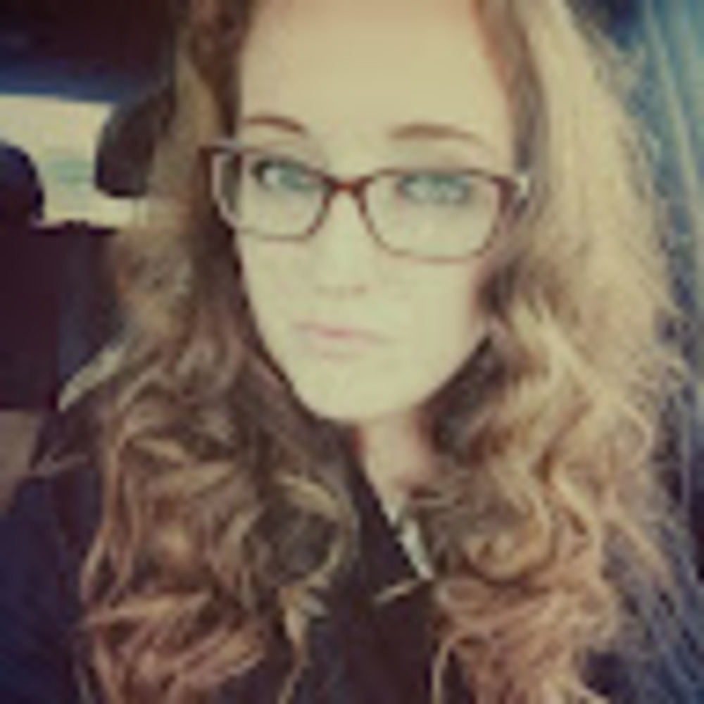 Meet your Posher, Cassandra
